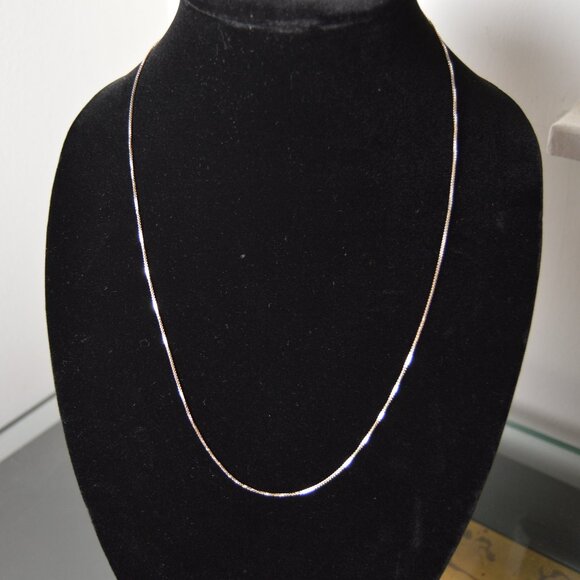 Italian sterling silver thin box chain necklace, 24" - Picture 3 of 5